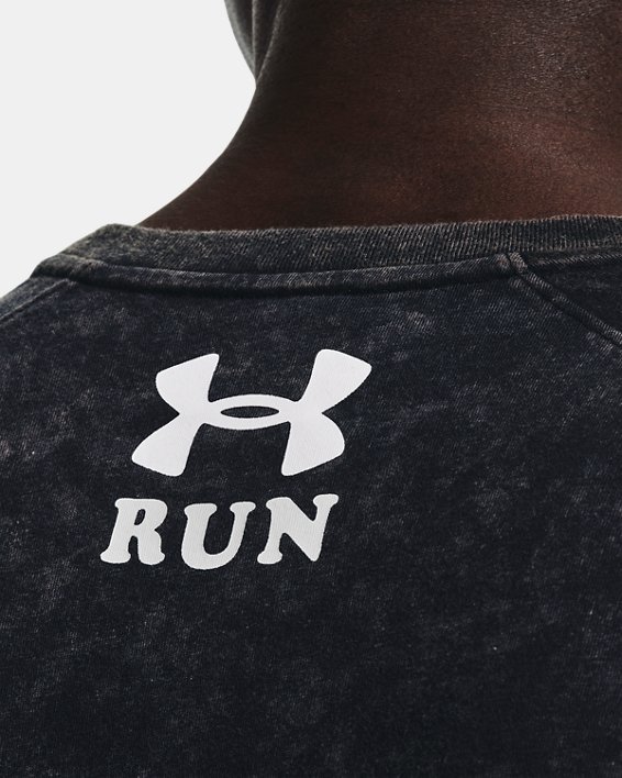 เสื้อแขนยาว UA Keep Run Weird สำหรับผู้ชาย, Black, pdpMainDesktop image number 4